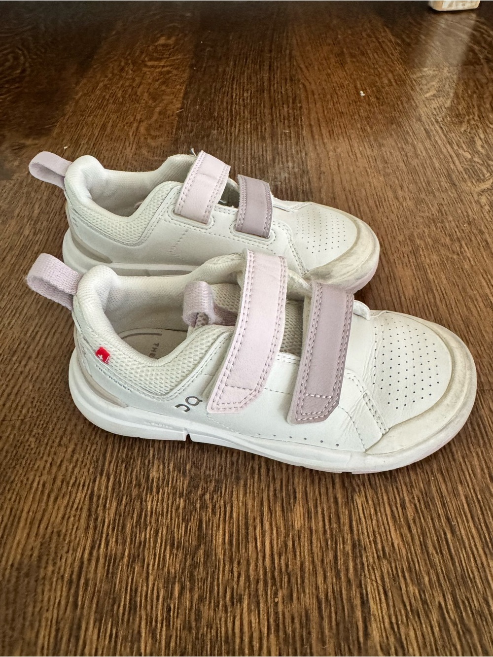 On Running Kids White tennis Sneakers with Light purple Straps
